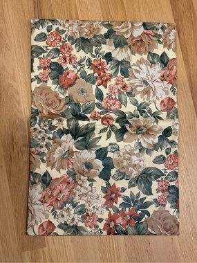 VTG Classic Collections |flannel-backed vinyl square tablecloth 52”